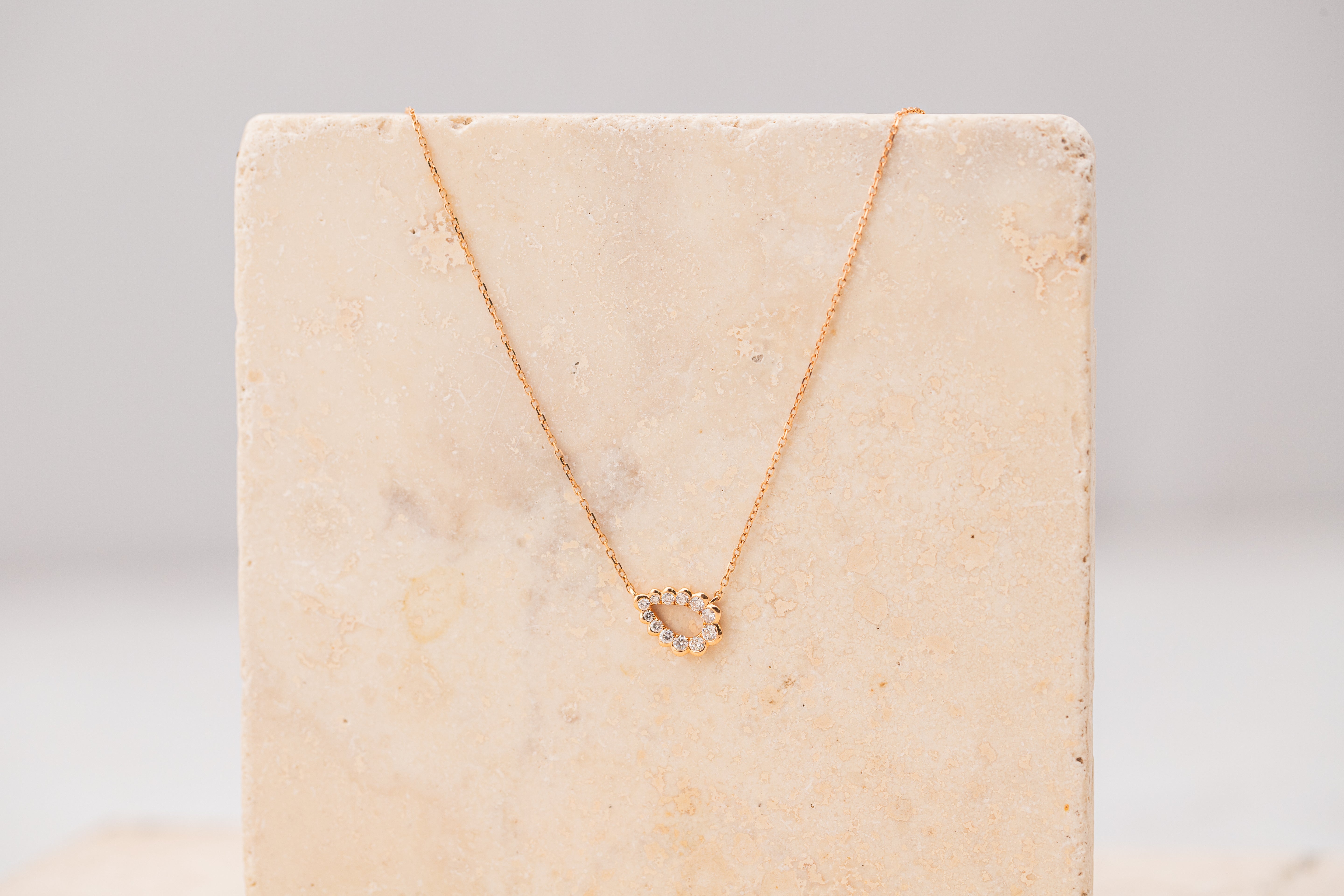 Élan Pear Necklace