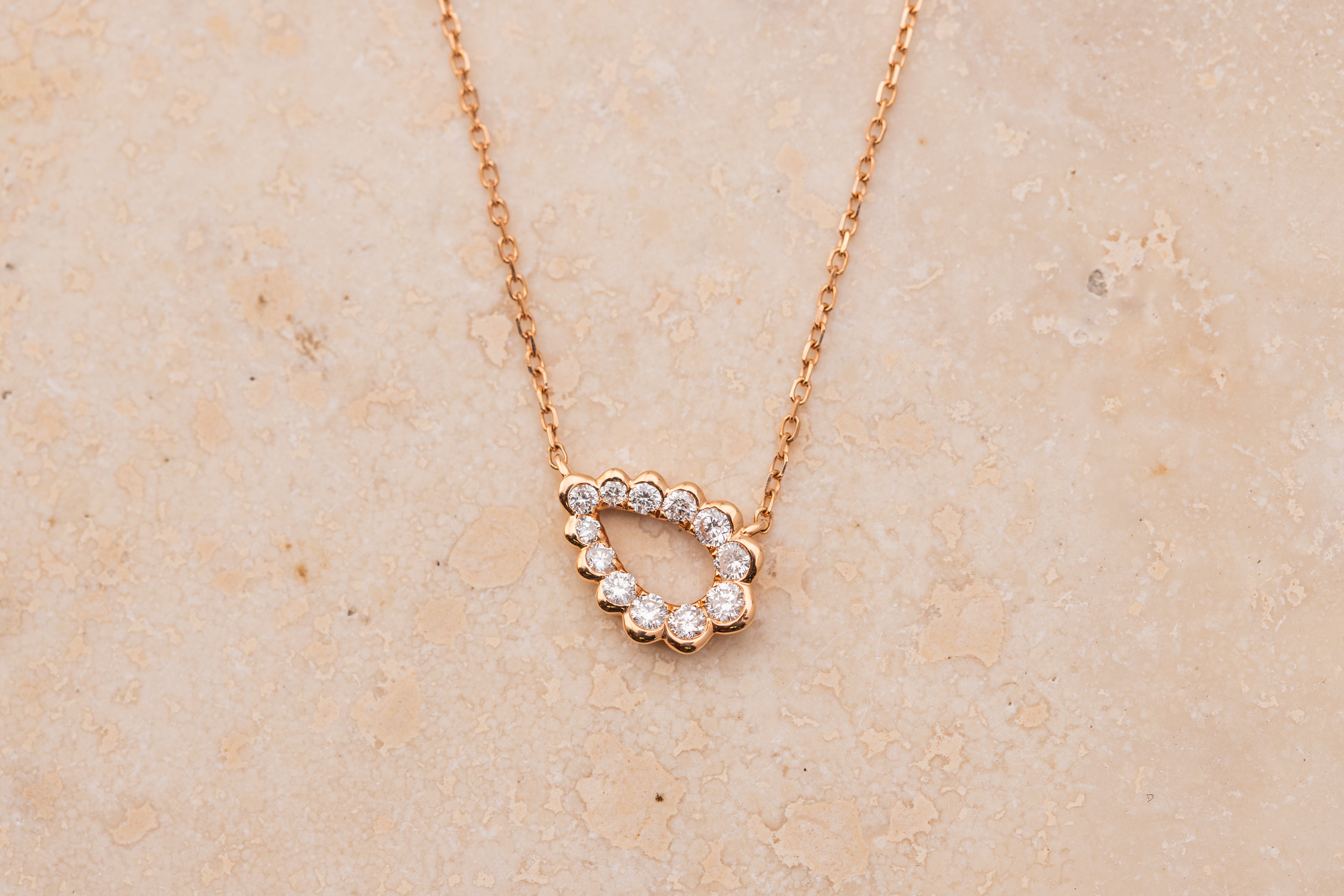 Élan Pear Necklace